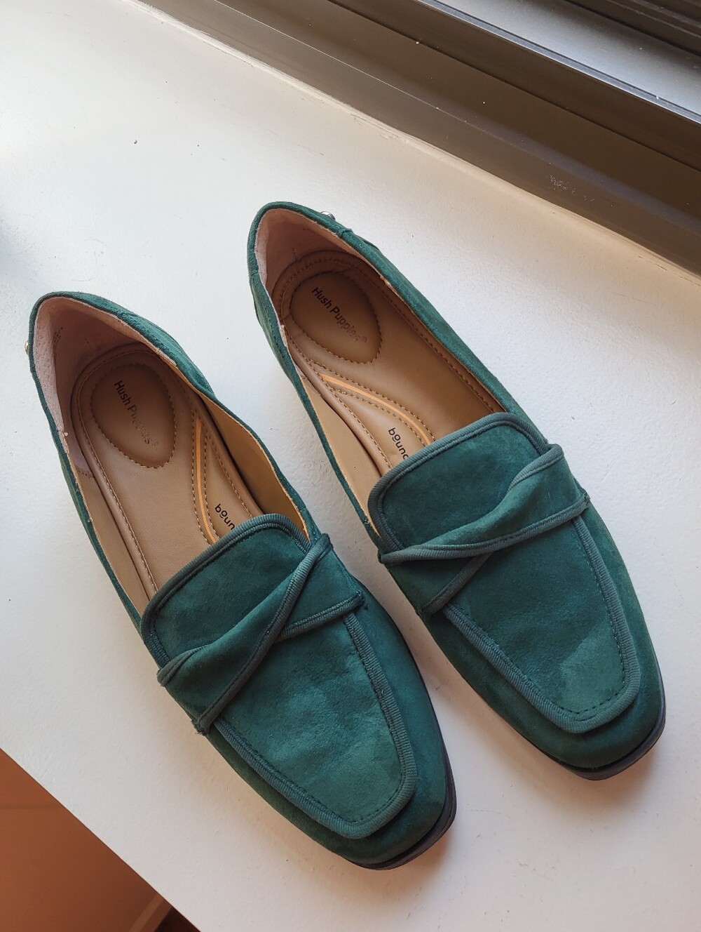 Hush Puppies Forest Green Suede Loafers - Size 8.5M